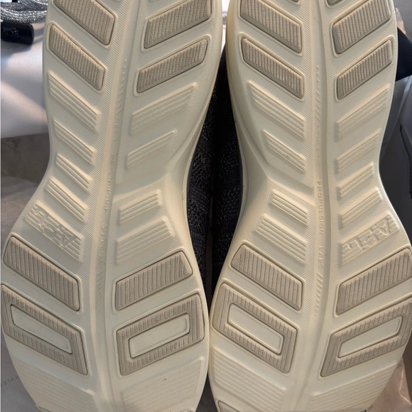 Lululemon Athletic propulsion labs shoes - Picture 7 of 7